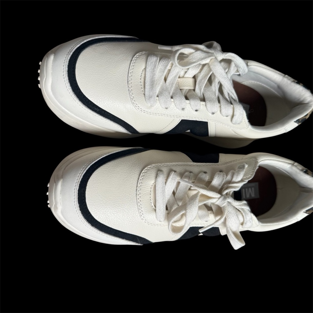 MIA White and Black Sneakers with Animal Print Heel Accent Neutral Colors Size 8 - Picture 6 of 10